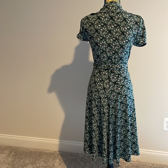 BCBGMaxAzria Green Wrap Dress – Size Small (S) - Picture 6 of 13